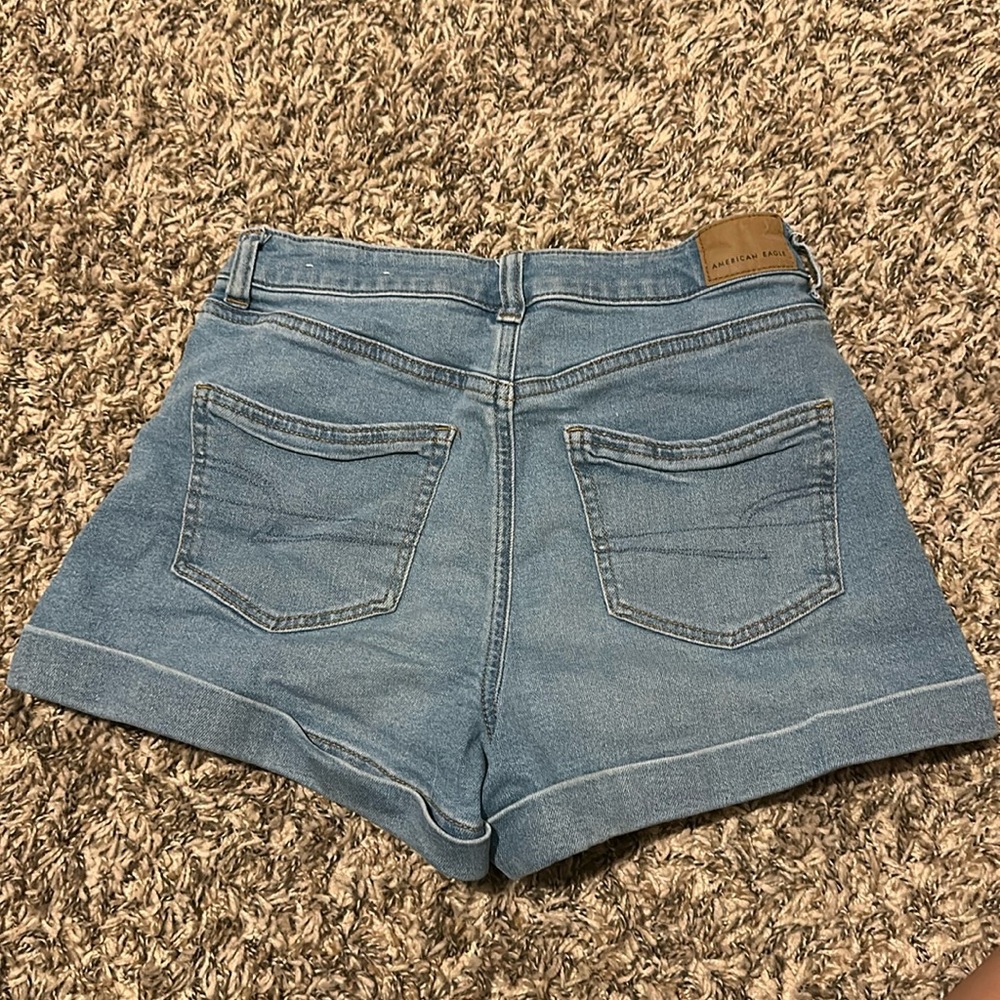 American Eagle Jean Shorts size 2. Basic blue, use them for everything shorts.